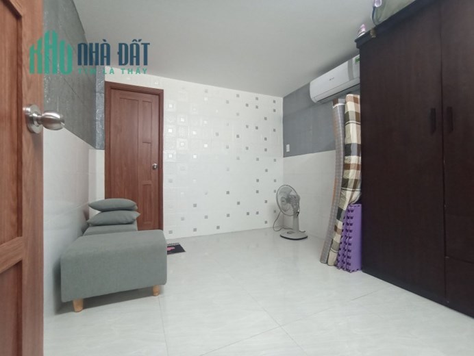 ♥ Nhà Âu Cơ gần Mặt tiền, 60m2, lửng đúc, mới xây 1 năm, 1.25 tỷ