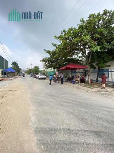 RẺ 130TR-100mv 2950K ĐẤT ĐẤU GIÁ PHÁP LÝ RÕ RÀNG
NGAY TRUNG TÂM TT QUANG MINH,MÊ LINH