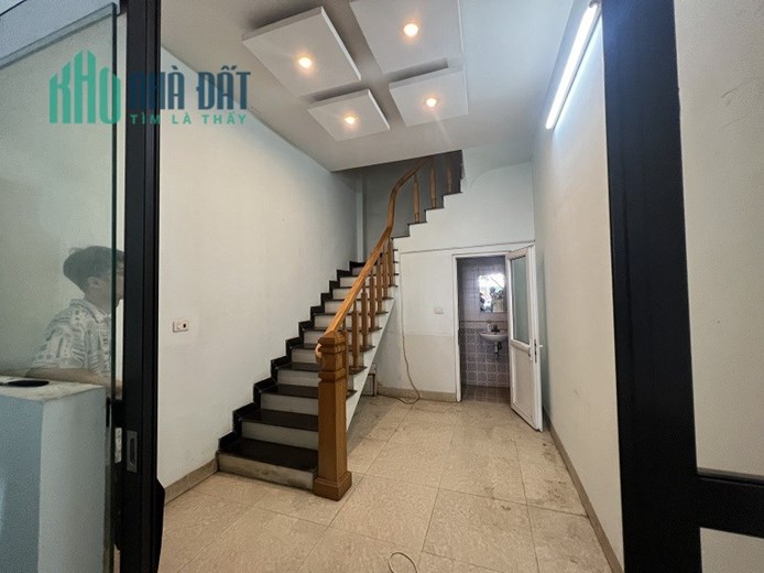 Cho thuê nhà riêng 240m2 tại Phú Diễn - chính chủ giao dịch trực tiếp