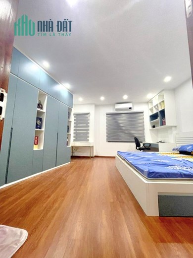 CỰC HIẾM NGUYỄN TRÃI - 40M2 X 5 TẦNG - MT 4.5M - 5 Phòng ngủ - NHÀ ĐẸP - Ở YÊN TĨNH - Nhỉnh 4 TỶ