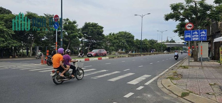 CHO THUÊ MẶT BẰNG 200M2 THUẬN TIỆN KINH DOANH QUÁN ĂN, CAFE…