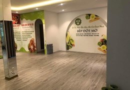 Do không sử dụng hết nên có nhu cầu cho thuê lại mặt bằng tầng 2 và 3, phía dưới là quán cafe