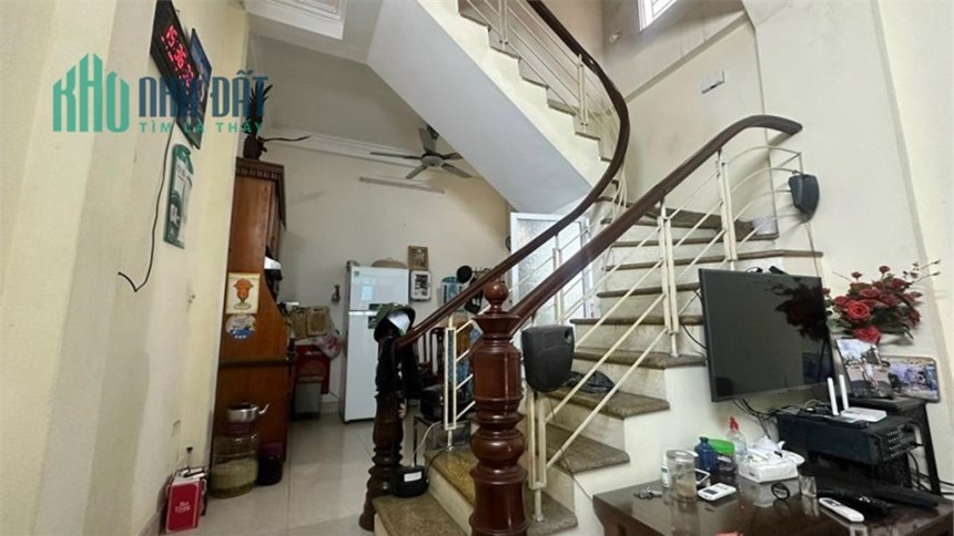 TIN ĐƯỢC KHÔNG
40M-3 TẦNG-3.1 TỶ THƯỢNG THANH,LONG BIÊN