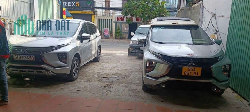 Chia sẻ mặt bằng rửa xe kết hợp gara ô tô