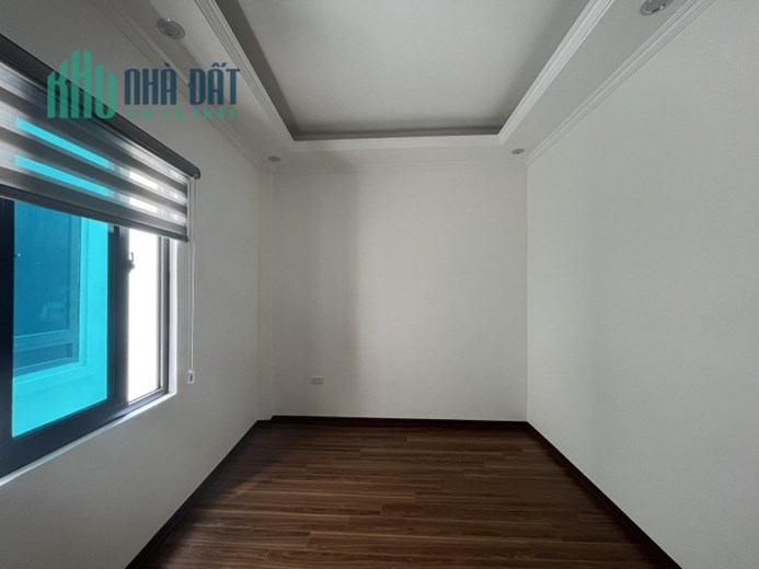 Siêu rẻ. Bán nhà Phan Đình Giót, Hà Đông. 35m2 x 5T. MT 4m. GARA Ô TÔ. KD. Hơn 4 Tỷ. 0968084286