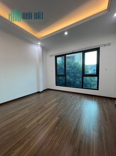 Siêu rẻ. Bán nhà Phan Đình Giót, Hà Đông. 35m2 x 5T. MT 4m. GARA Ô TÔ. KD. Hơn 4 Tỷ. 0968084286