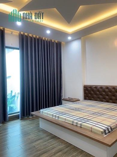 Bán nhà 3 tấng dân xây 100m2, Phượng Đồng, Phụng Châu, gần ĐH thể thao, giá 21 triệu