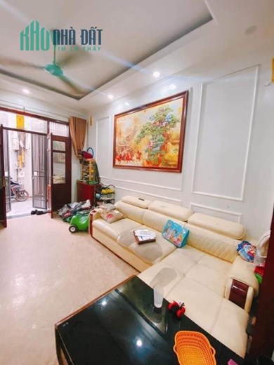 Bán nhà khu Văn Miếu 35m2 x 4 tầng, 15m ra oto, nhà đẹp ở luôn, nhỉnh 5 tỷ