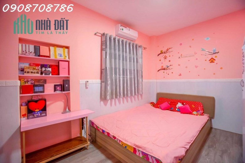 Bán căn hộ mặt đất riêng biệt, 2PN, có sân rộng để ô tô có mái che, DTSD: 98m2, Q. Sơn Trà