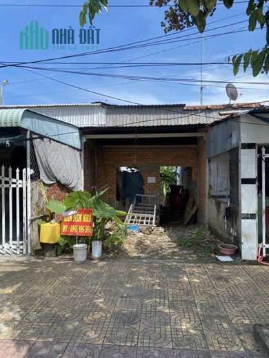 ĐẤT CHÍNH CHỦ - GIÁ TỐT - Cần Bán Nhanh Tại Đường Hùng Vương, Huyện Hồng Ngự, Đồng Tháp