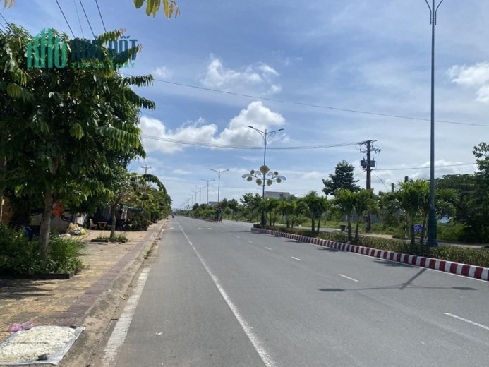 ĐẤT CHÍNH CHỦ - GIÁ TỐT - Cần Bán Nhanh Tại Đường Hùng Vương, Huyện Hồng Ngự, Đồng Tháp