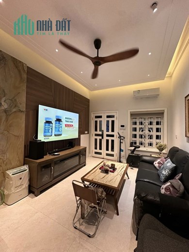 Bán nhà mặt phố Mã Mây, Hoàn Kiếm, vị trí đắc địa, vỉa hè rộng, 118m2, mặt tiền 7m, 61 tỷ