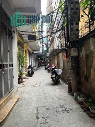 -NGUYỄN CHÍ THANH
PHÂN LÔ CÁN BỘ - NGÕ THÔNG - 3 BƯỚC RA Ô TÔ 20m-4t-giá chỉ 3,15tỷ