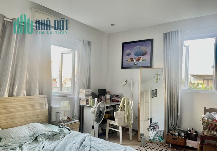 Bán gấp Toà căn Hộ sát biển Mỹ Khê, mặt tiền Trần Văn dư, 260m2, 70 triệu/tháng. nhỉnh 19 tỷ