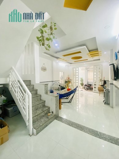 Bán nhà ngang 5m4, DTCN 70m2, hẻm 3m Phạm Văn Nghi, P. 14, Gò Vấp