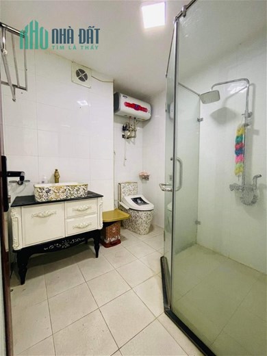 Bán Nhà Mặt Phố Hào Nam Quận Đống Đa. 43m Mặt Tiền 4m Nhỉnh 16 Tỷ. Cam Kết Ảnh Thật Mô Tả Chính