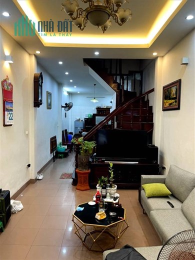 Bán Nhà Phố Hào Nam Quận Đống Đa. 46m Xây 5 Tầng Nhỉnh 15 Tỷ. Cam Kết Ảnh Thật Mô Tả Chính Xác. Chủ