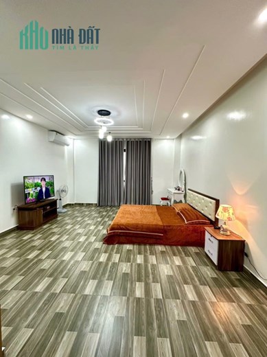 Bán nhà Miếu Hai Xã, 40m 4 tầng GIÁ 2.69 tỉ ngõ nông, có nội thất