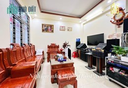 Bán nhà ngay sau mặt đường Thư Trung, 62m 4 tầng GIÁ 3.2 tỉ cực đẹp
