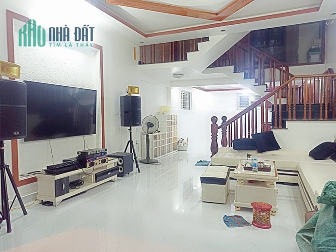 Bán nhà mặt ngõ Ngô Gia Tự thông Trung Hành, 47m 4 tầng GIÁ 2.9 tỉ ô.tô đỗ cửa