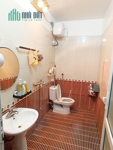 Bán nhà mặt ngõ Ngô Gia Tự thông Trung Hành, 47m 4 tầng GIÁ 2.9 tỉ ô.tô đỗ cửa