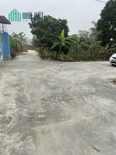 Chính chủ cần bán mảnh đất 400m² Cộng hòa, Phù Linh giá chưa đến 10 triệu/m². Gần trung tâm thị