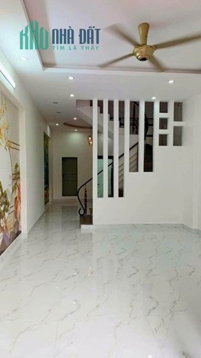 Bán nhà ngõ 639 Ngô Gia Tự 46m 3 tầng GIÁ 2.15 tỉ ngõ thông, xây độc lập