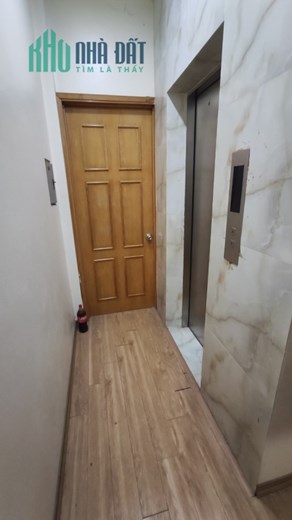 Bán nhà Sài Đồng,Long Biên 5 tầng,70m,Mt4.5m,thang máy,lô góc hơn 5 tỷ