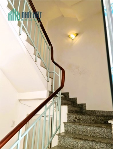 Cho thuê nhà 1T2L 4pn 240m2 mặt tiền Phạm Văn Đồng Linh Đông