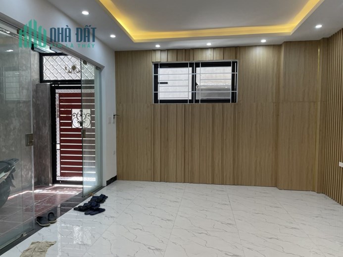 Bán nhà Văn Chương Đống Đa 45m 5 tầng 4 ngủ 10m ra ô tô nhà đẹp ở ngay nhỉnh 5 tỷ lh 0975124520