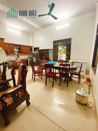 Bán Căn Biệt Thự Sân Vườn Liên Mạc 431m2 x 4 tầng, mỗi tầng 3 phòng ngủ rộng, VIEW Hồ thoáng mát để