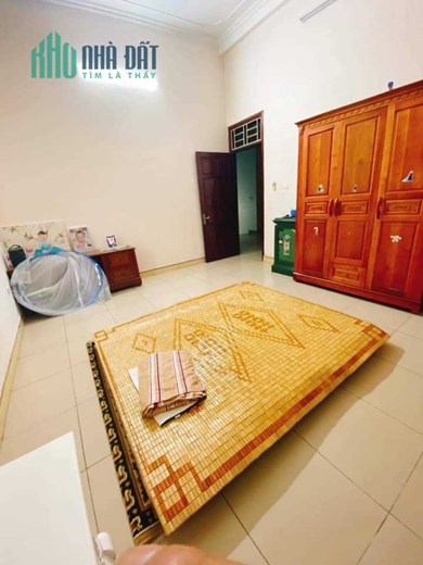 Bán Căn Biệt Thự Sân Vườn Liên Mạc 431m2 x 4 tầng, mỗi tầng 3 phòng ngủ rộng, VIEW Hồ thoáng mát để