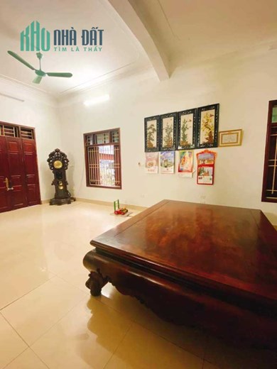 Bán Căn Biệt Thự Sân Vườn Liên Mạc 431m2 x 4 tầng, mỗi tầng 3 phòng ngủ rộng, VIEW Hồ thoáng mát để