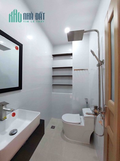 Bán Nhà Kha Vạn Cân, Linh Trung Thủ Đức 70m2, 4 Tầng Đúc, 3PN HXH Chỉ Nhỉnh 7 Tỷ Full Nội Thất.