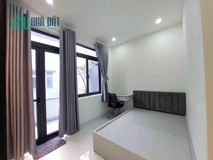 Bán Nhà Gần Phạm Văn Đồng Linh Trung Thủ Đức 70m2, 4 Tầng Đúc, 3PN HXH Chỉ Nhỉnh 7 Tỷ Full Nội Thất.