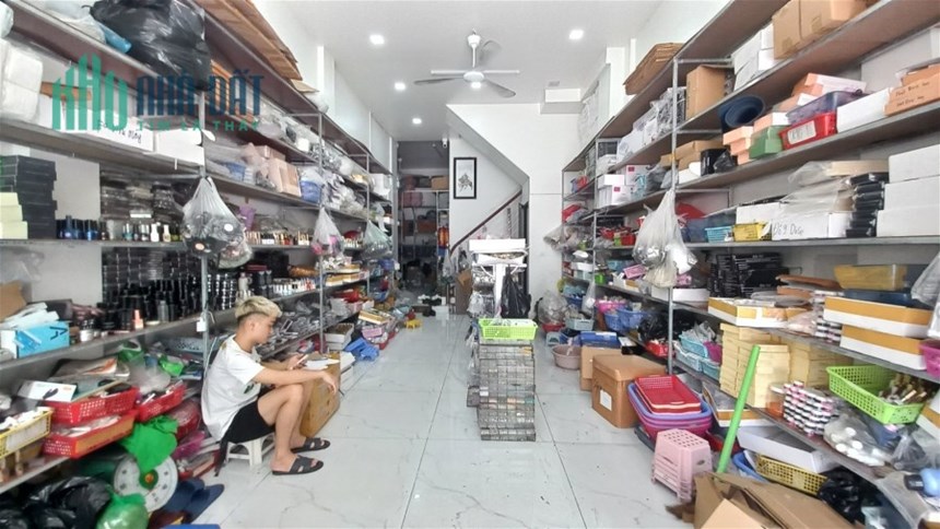 Bán Nhà Mặt Phố Thái Thịnh Quận Đống Đa. 54m Xây 6 Tầng Mặt Tiền 4m Nhỉnh 18 Tỷ. Cam Kết Ảnh Thật
