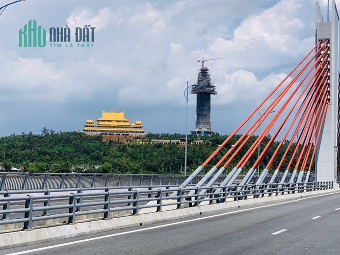 Biệt thự 10mx24m mặt tiền bờ Nam Sông Trà Khúc rộng 36m