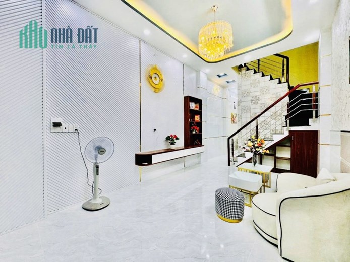 Vị trí Thống Nhất - P.11 - Gò Vấp -  3.5m x 11m (vuông) 
Xây dựng 1 trệt 2 lầu sân thượng - 4 tỷ