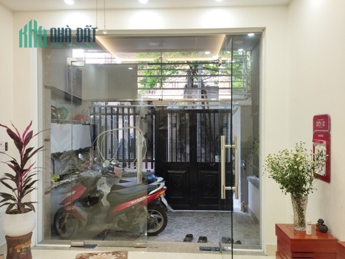 Cần Bán nhà Phố Xuân Đỉnh  ôtô tặng nội thất 50m 5tầng MT 3,8m  hơn 6 tỷ LHCC.