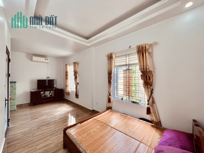 BÁN NHÀ CHỢ HÀNG MỚI KHU DÂN CƯ ĐẲNG CẤP NHÀ GIÀU..