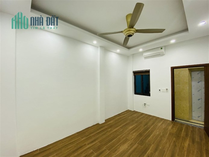 Bán Nhà Phố Nguyên Hồng Quận Đống Đa. 50m Mặt Tiền 4m Nhỉnh 12 Tỷ. Cam Kết Ảnh Thật Mô Tả Chính