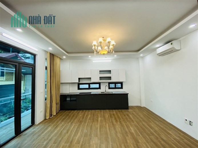 Bán Nhà Phố Nguyên Hồng Quận Đống Đa. 50m Mặt Tiền 4m Nhỉnh 12 Tỷ. Cam Kết Ảnh Thật Mô Tả Chính