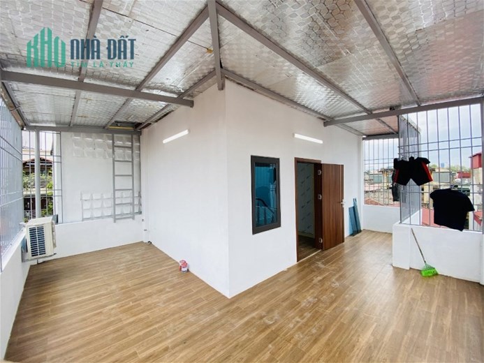 Bán Nhà Phố Nguyên Hồng Quận Đống Đa. 50m Mặt Tiền 4m Nhỉnh 12 Tỷ. Cam Kết Ảnh Thật Mô Tả Chính