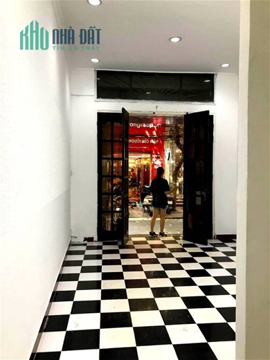 Bán Nhà Phân Lô Phố Nguyên Hồng Quận Đống Đa. 44m Nhỉnh 12 Tỷ. Cam Kết Ảnh Thật Mô Tả Chính Xác.