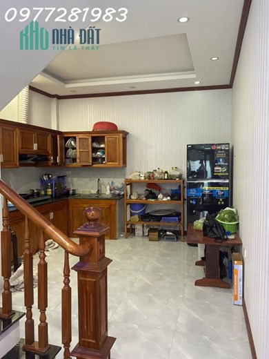 Nhà dân xây cuối Trịnh Văn Bô, lô góc, ô tô, giá 3.2 tỷ