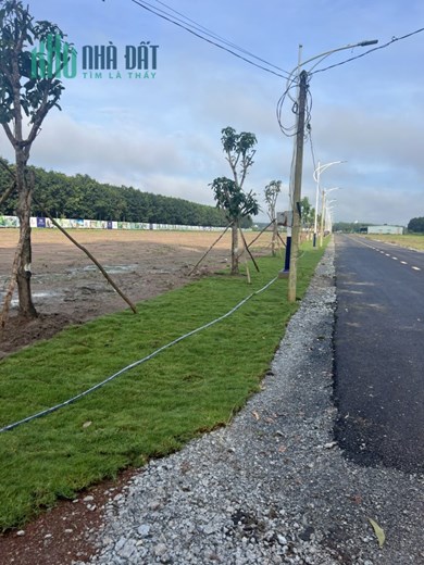 Bán đất Huyện Chơn Thành - Bình Phước DT 200m2 giá 699 Triệu