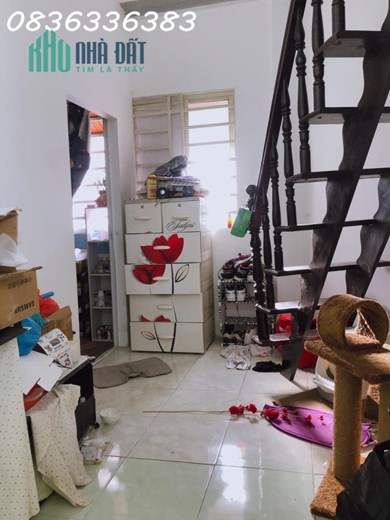 NHÀ RẺ HIẾM NHẤT KHU CỰC TÔN ĐẢN , QUẬN 4 , Căn góc 8*7 , 27m2 3 tầng có sân xe giảm chỉ còn 2.55T