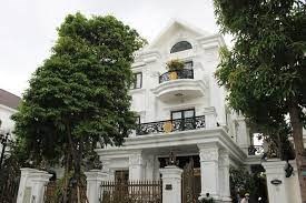 BIỆT THỰ, ĐƠN LẬP PHÂN KHU CAO CẤP CIPUTRA, BỂ BƠI, BỂ CÁ KOI: 250M2, 4T, MT10M, 68 TỶ