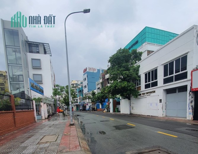 CẦN BÁN NHÀ CHÍNH CHỦ LÂU ĐỜI QUẬN 1- NHÀ CŨ CẤP 4 - NGANG 6M, NỞ HẬU