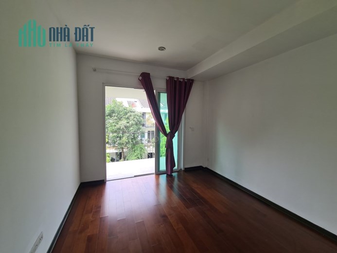 Bán nhà liền kề VIP thuộc tiểu khu Nadyne - KĐT ParkCity Hà Đông